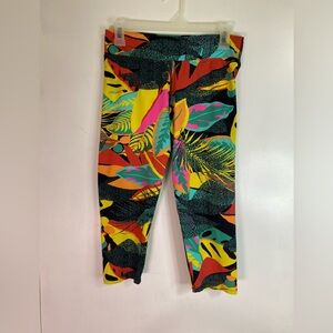 Dona Jo Activewear Women’s Tropical Print Knee-Length  Leggings Size 2